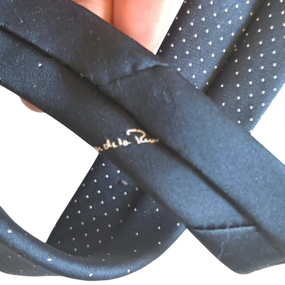Oscar de la Renta Polka Dot Vintage Blue Necktie Silk Blend One Size